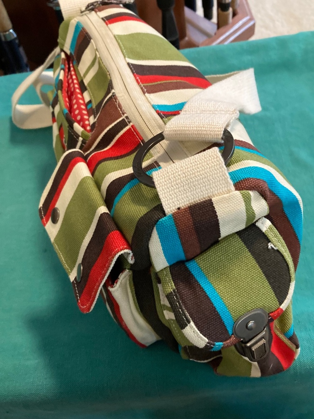 Dakine Shimmy Crossbody Bag – Y2K Vintage